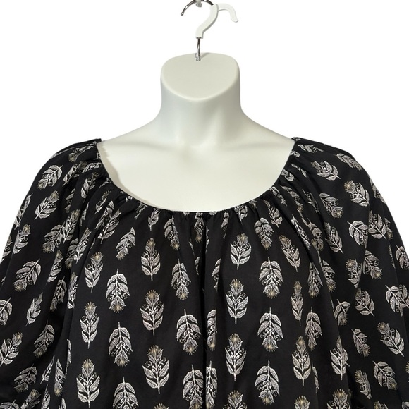 NWOT, Old Navy, Black Puff Sleeve Peasant Top, 3X, Leaf Print - Picture 3 of 8